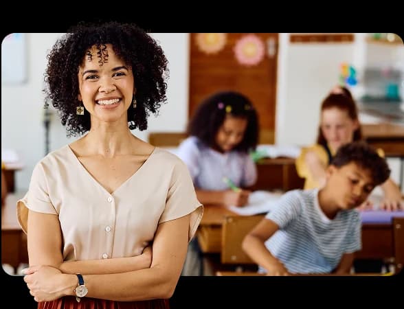 Professora sorrindo — Prêmio Boas Práticas na Escola 2026